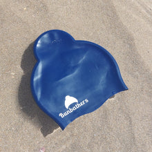 Load image into Gallery viewer, Ponytail swimcap to keep longhair dry in shiny navy silicone
